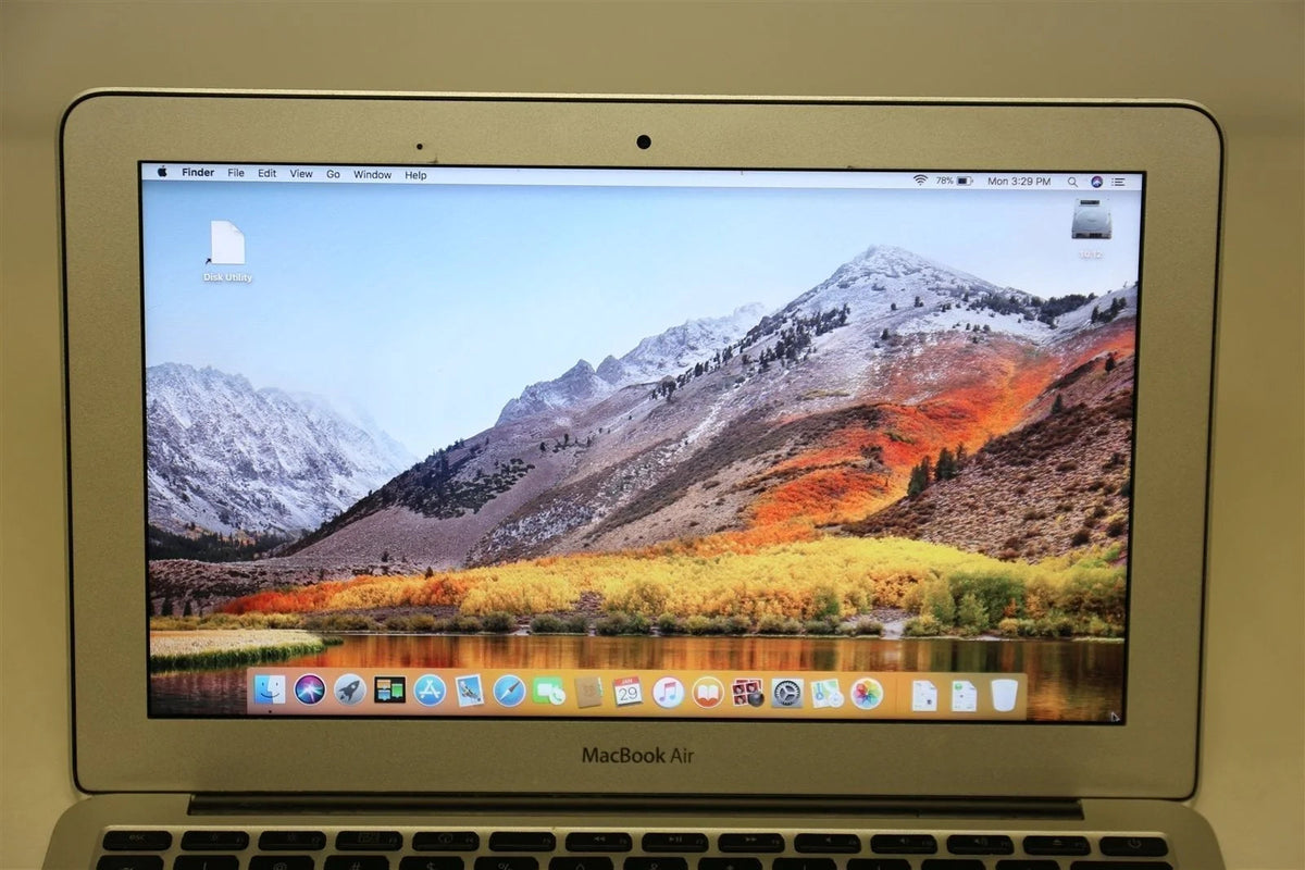 11&quot; MacBook Air Late 2010 MC505LL/A 1.4GHz C2D 2GB Ram 64GB HDD OS High Sierra